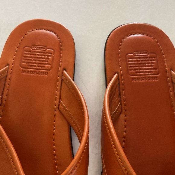 COACH Men’s  Leather Flip Flops Size 10M main image 8